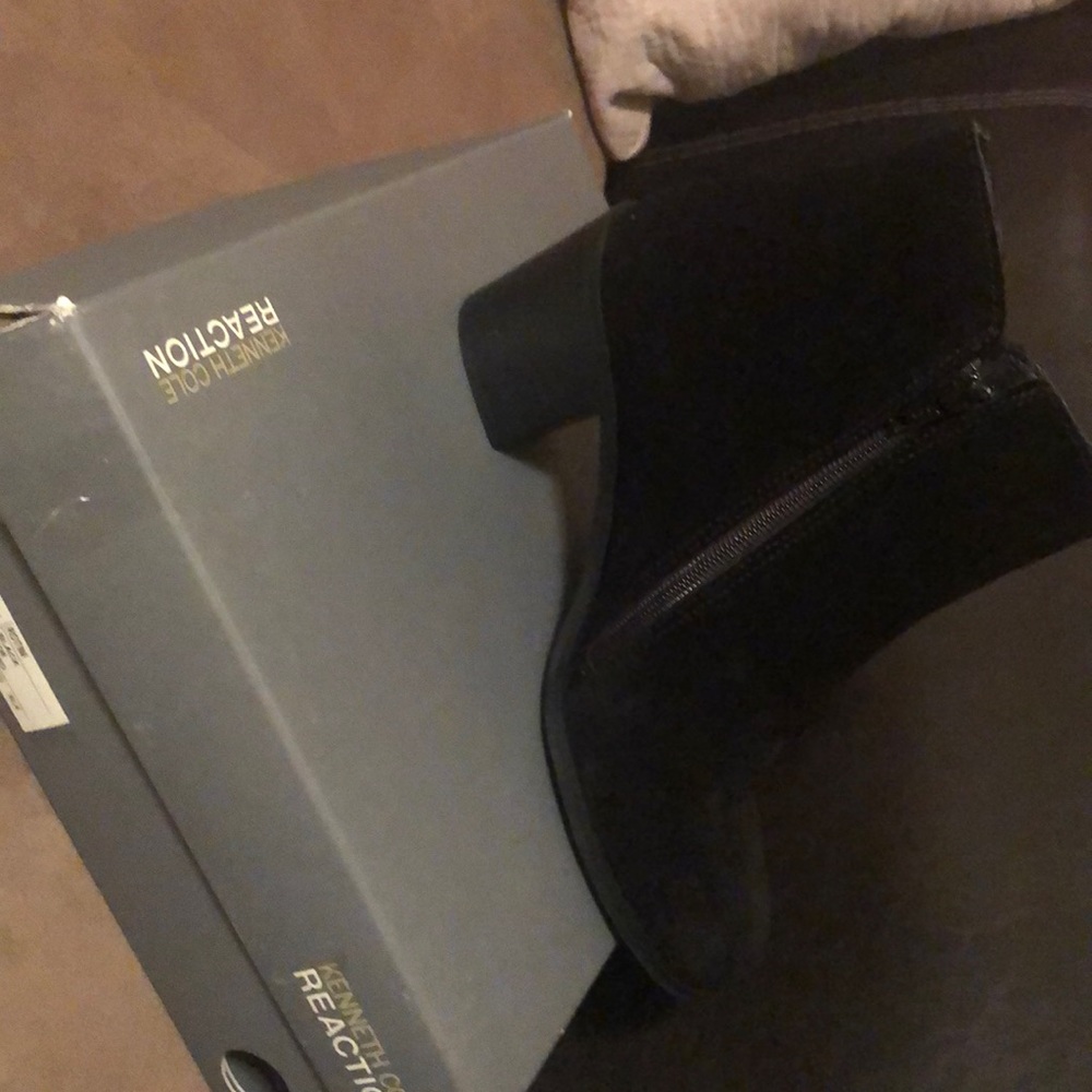 Shoes - Picture 3 of 3